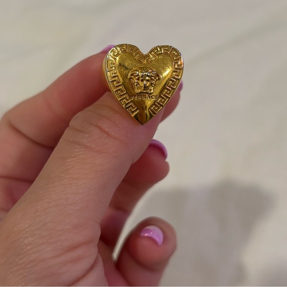Versace Medusa Heart Sing - Picture 4 of 5